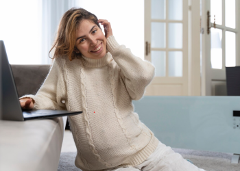 Why Some Rooms Feel Dry Even When the Temperature Is Comfortable